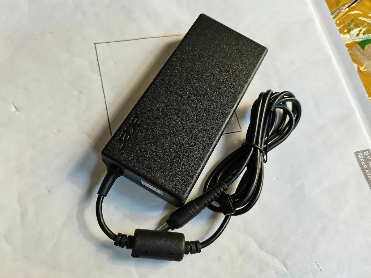 91.49V28.002, ADP-135KB, PA-1131-08 19V 7.1A, Acer Extensa 2000 Series 135W Laptop adapter - eBuy UAE