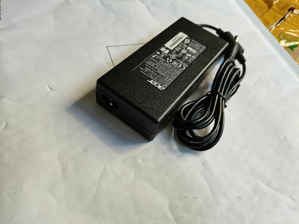 91.49V28.002, ADP-135KB, PA-1131-08 19V 7.1A, Acer Extensa 2000 Series 135W Laptop adapter - eBuy UAE