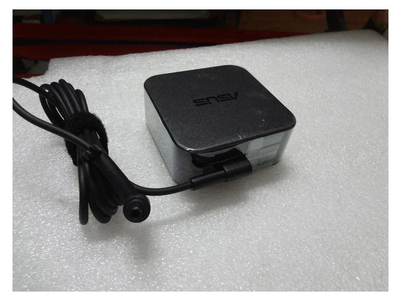 PA-1650-78 Genuine 65W Asus Zenbook UX530UQ-FY019T, X530UF-2F, UX50V-1B Laptop Charger - eBuy UAE